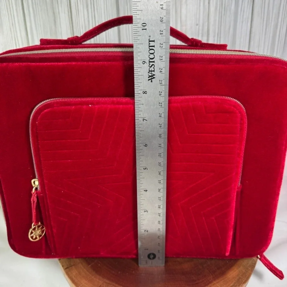 Estee Lauder Red Velvet Star Quilted Train Case Cosmetic Makeup‎ Travel Bag Gold
